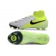 Bota Nike Phantom Luna II Elite FG Plateado metalizado Negro Voltio